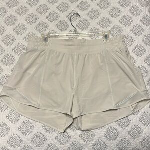 Lululemon Hotty Hot High-Rise Lined Short 4 inches